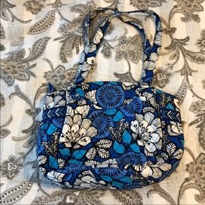 Vera Bradley set. Comes with matching euro wallet